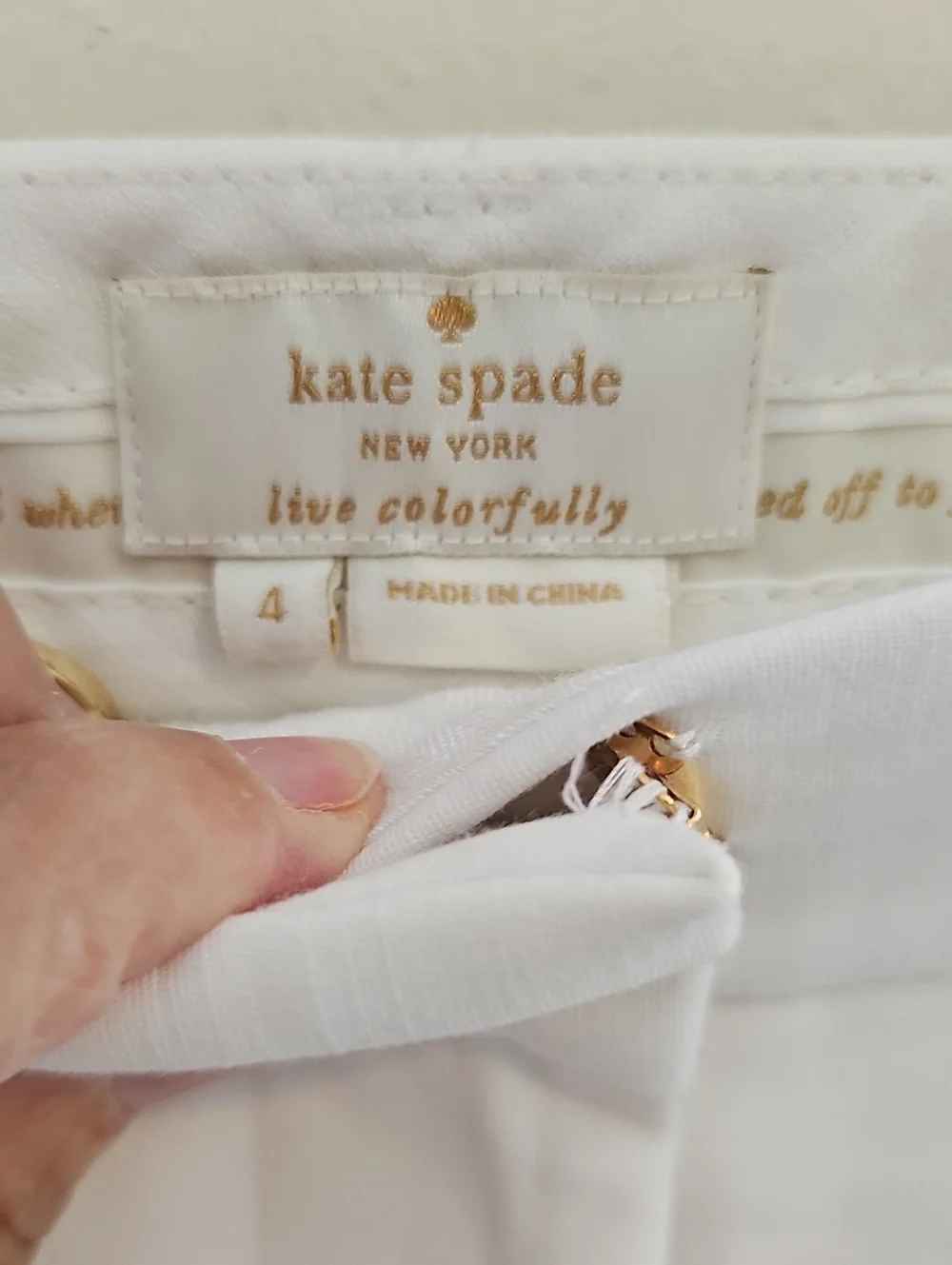 kate spade White Pants with Gold Accent, ‎ Bows At Ankle. Size 4
